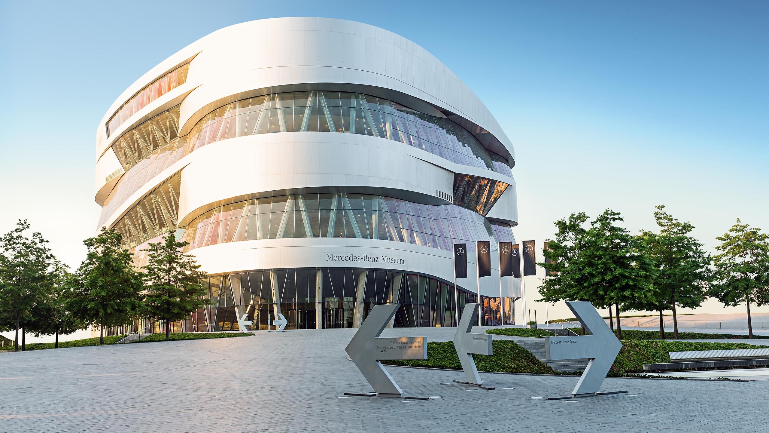 Mercedes-Benz Museum: Hightlight-Tour