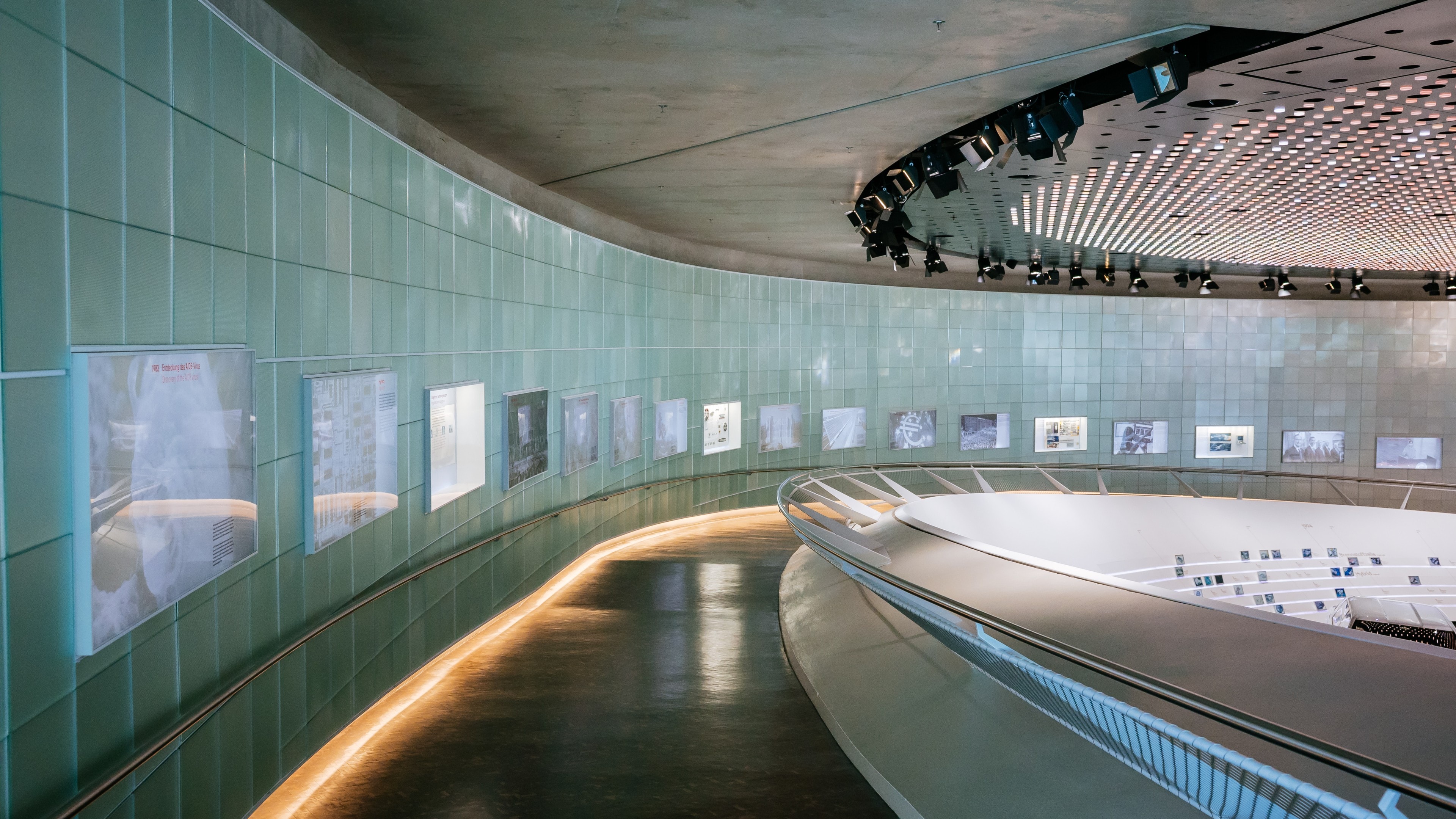 THE MERCEDES-BENZ MUSEUM 写真集 THE MERCEDES-BENZ MUSEUM 写真集