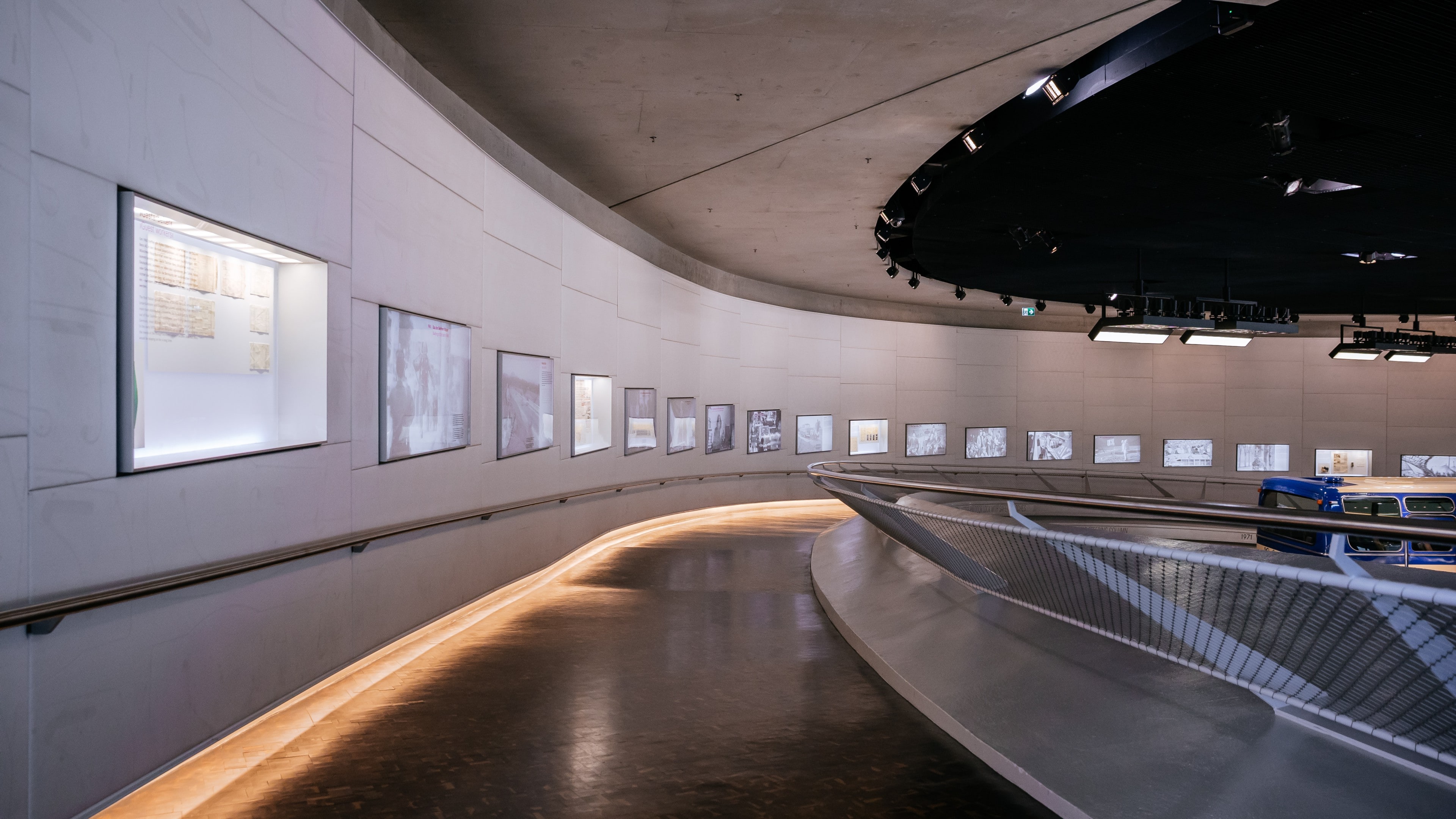 Exhibition Mercedes-Benz Museum
