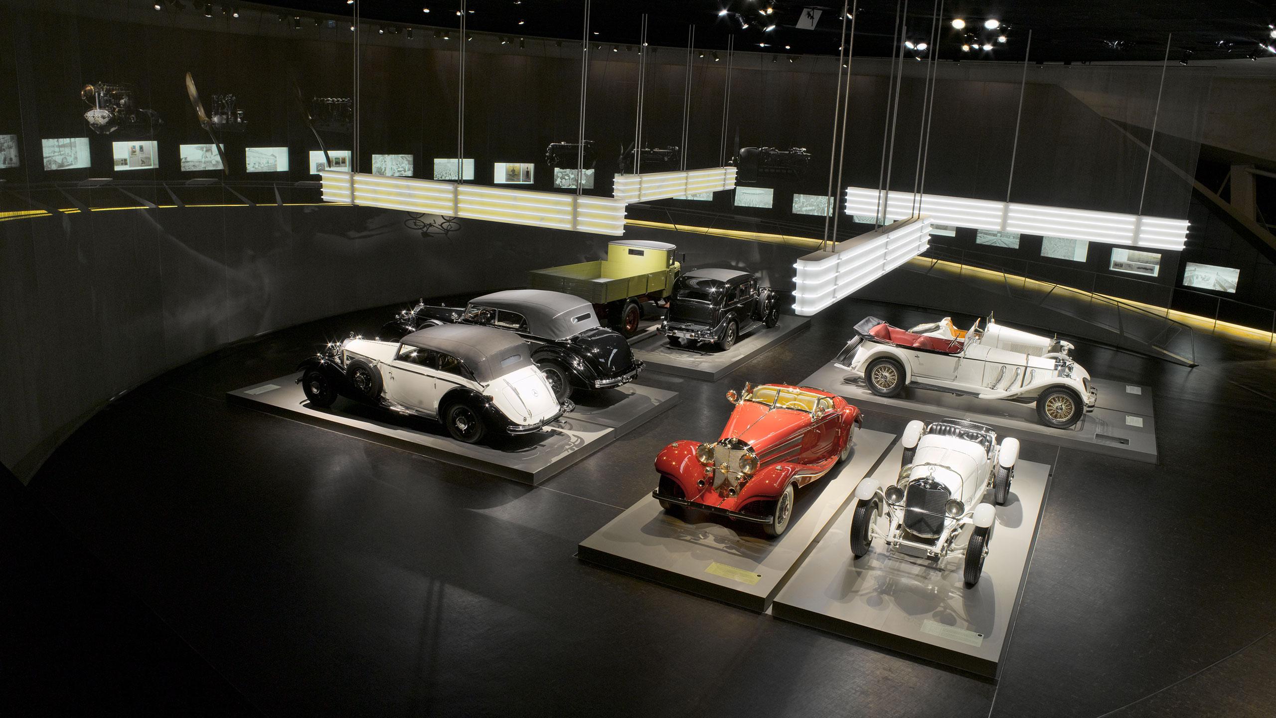 Exhibition Mercedes-Benz Museum