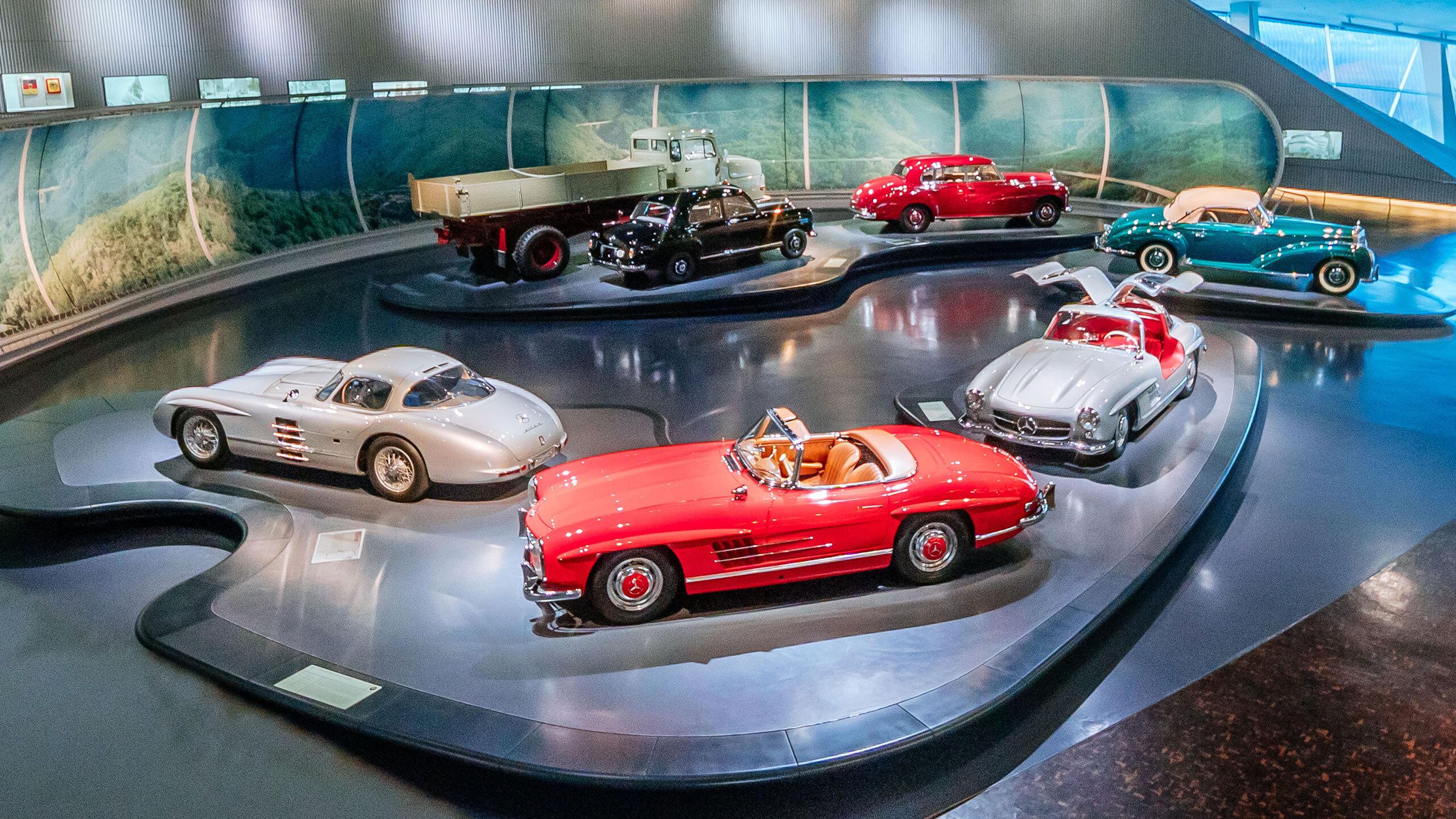 Exhibition Mercedes-Benz Museum