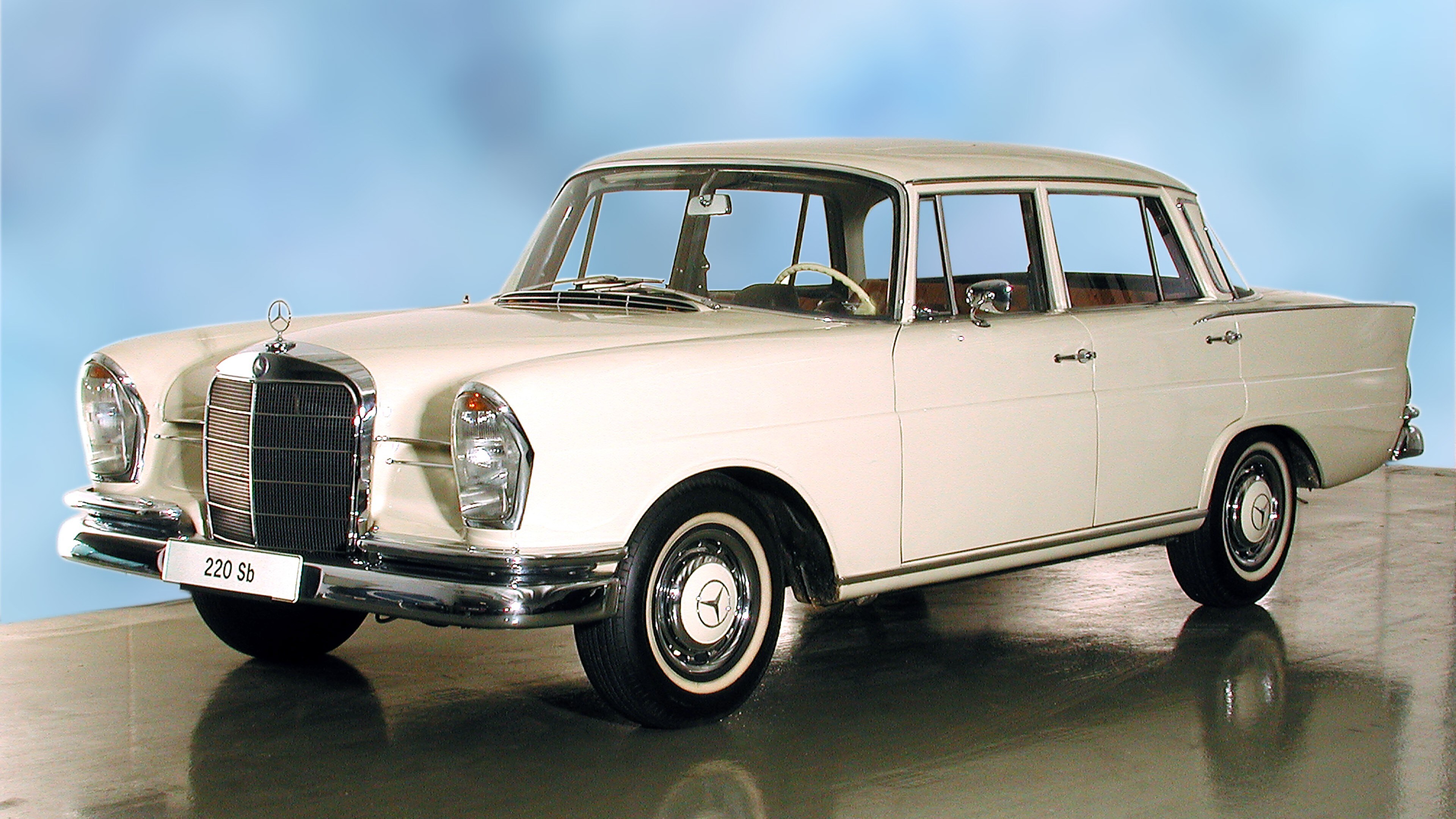 Mercedes-Benz (111 Series, 1959-1971“Fintail Mercedes”)