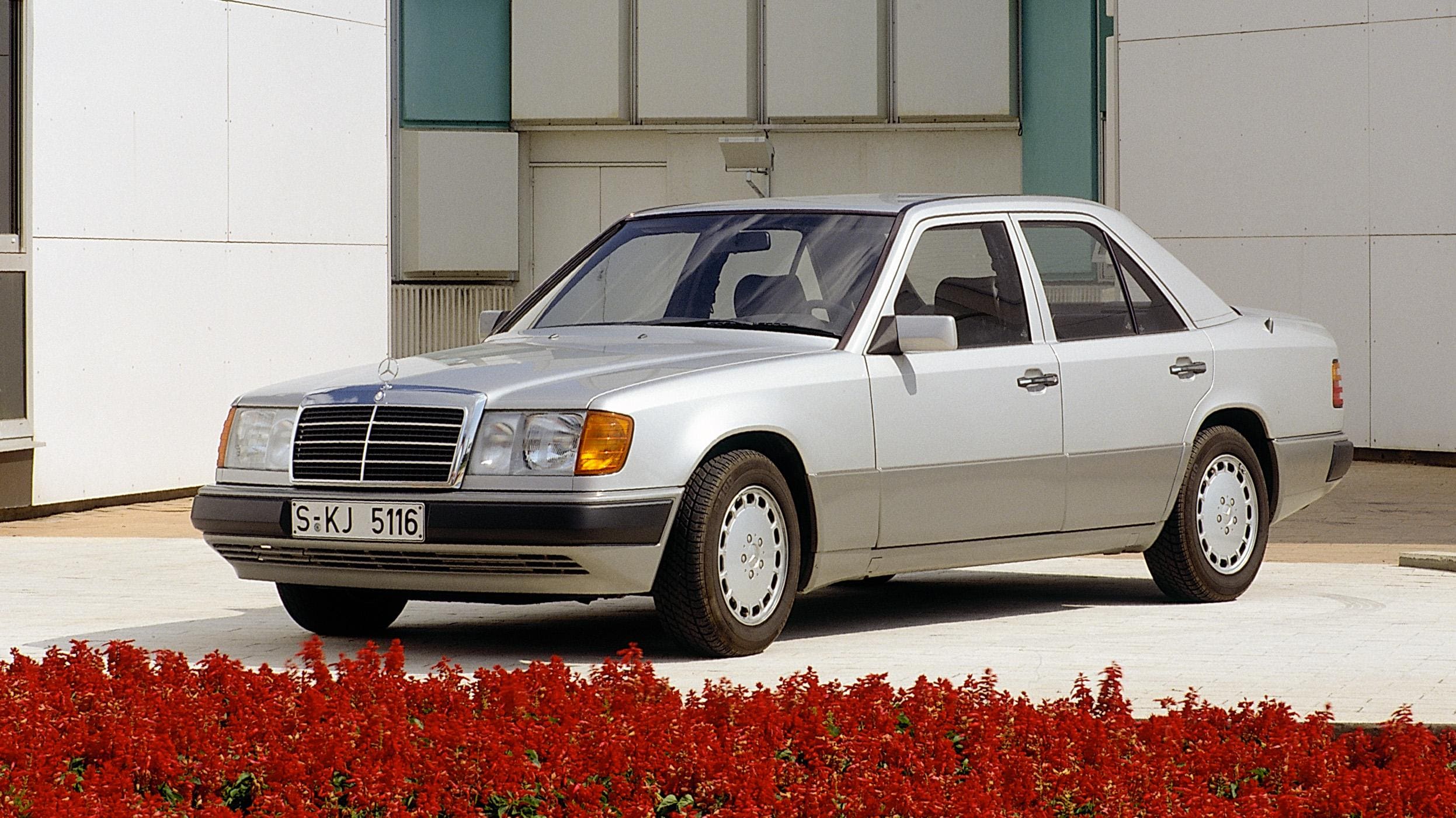 Mercedes-Benz E-Class (124 Series Saloon, 1984-1997)