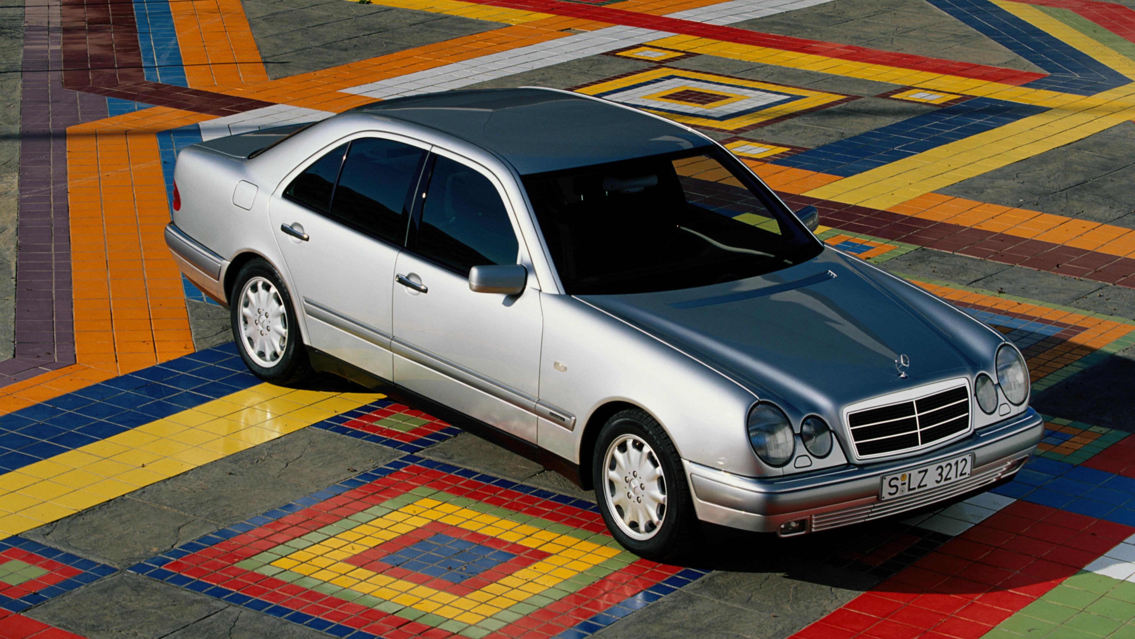 ベンツ W202 W210 S210 R170 C208 A208 電動ファン メルセデスベンツ 