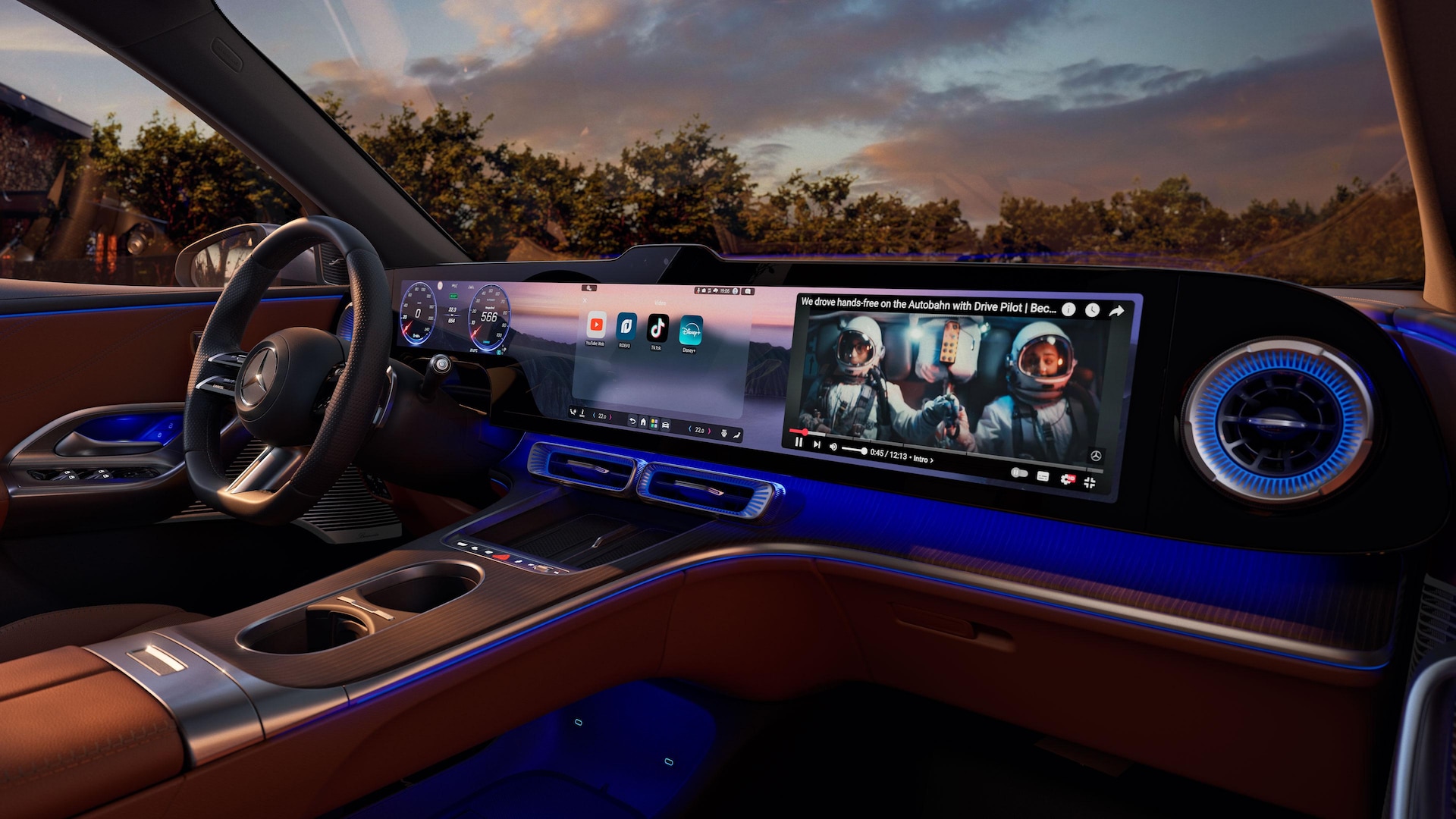 2026 Mercedes-Benz GLC interior MBUX cockpit