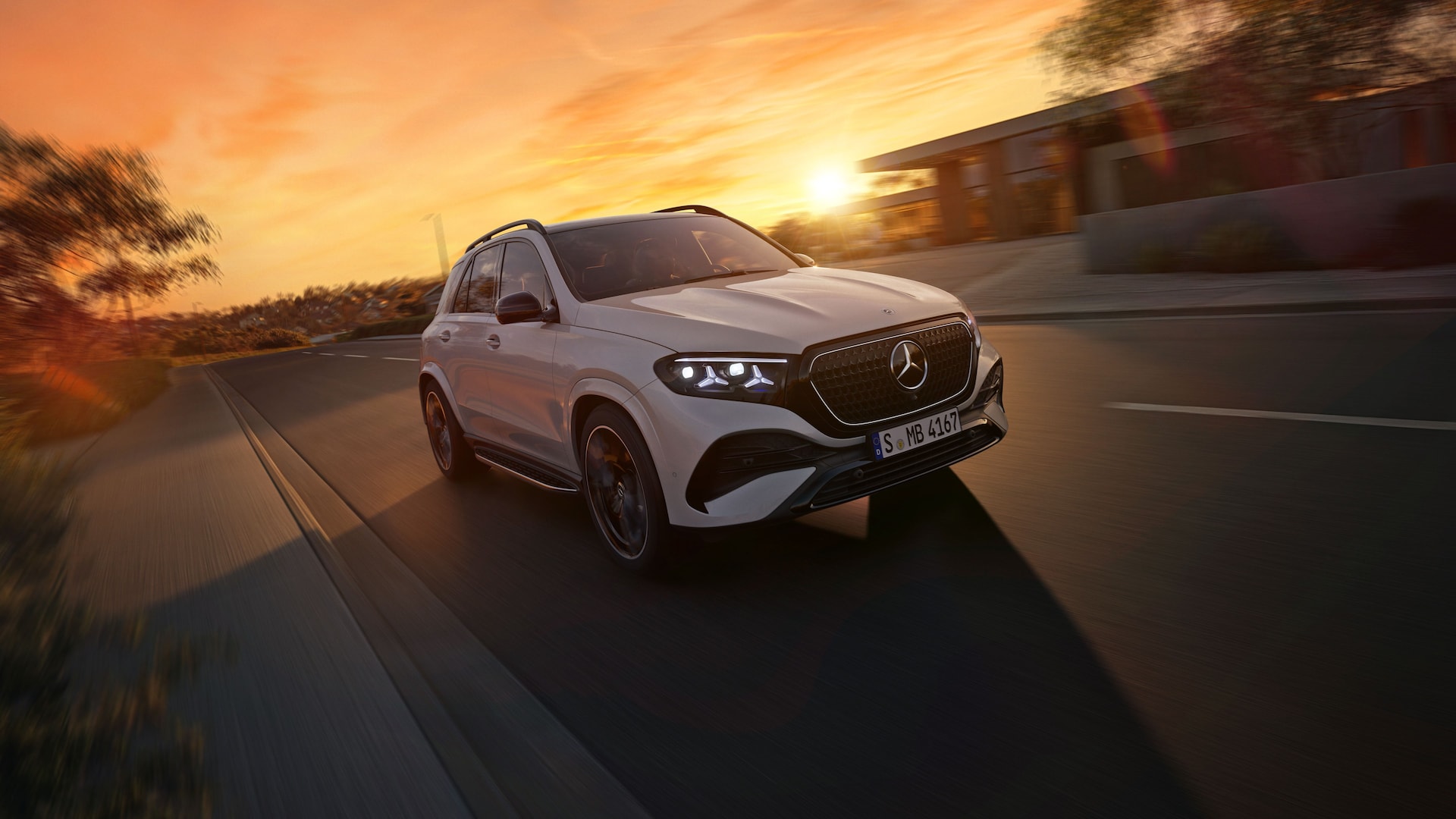 2026 Mercedes-Benz GLE exterior midsize luxury SUV