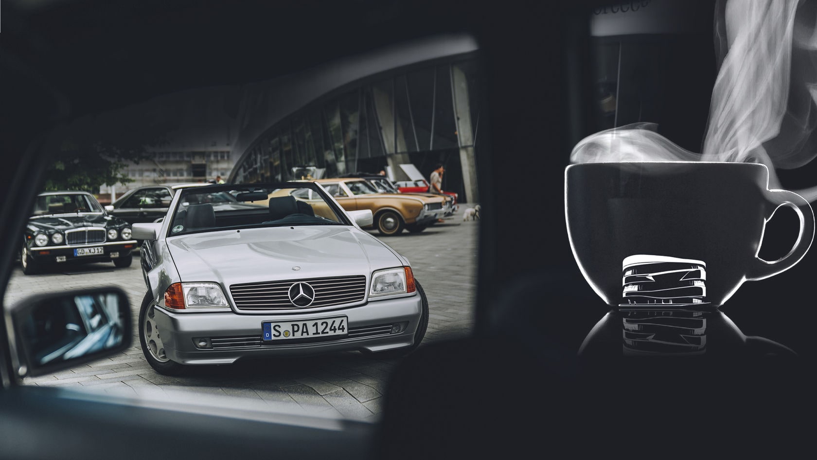 Mercedes-Benz Museum: Classics & Coffee.
