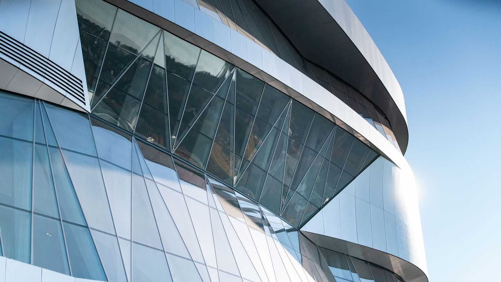 MercedesBenz Museum Architecture.