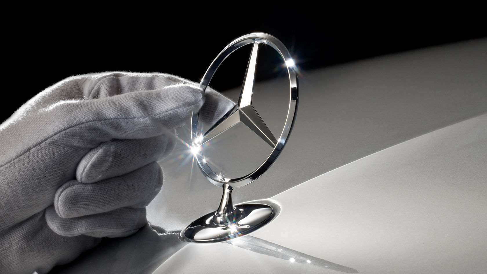 100-jähriger Geburtstag: Das Mercedes-Benz Logo im Wandel der Zeit