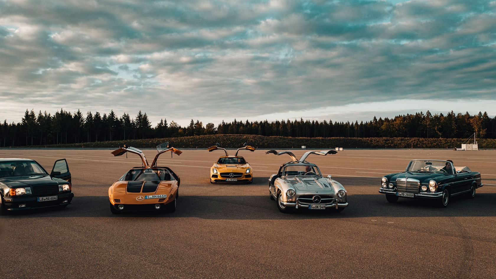 【格安saleスタート】 Mercedes-Benz Classic: Classics, festivals and milestones. ミニカー
