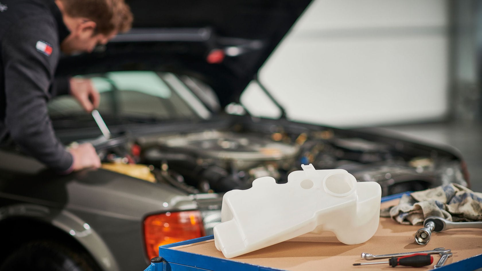 Mercedes classic deals parts search